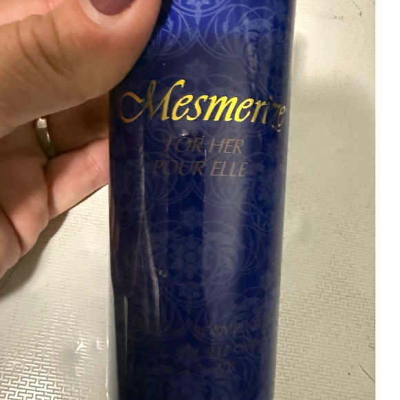Avon Mesmerize For Her Body Powder Vintage Rare Scent Blue Floral - Picture 1 of 6